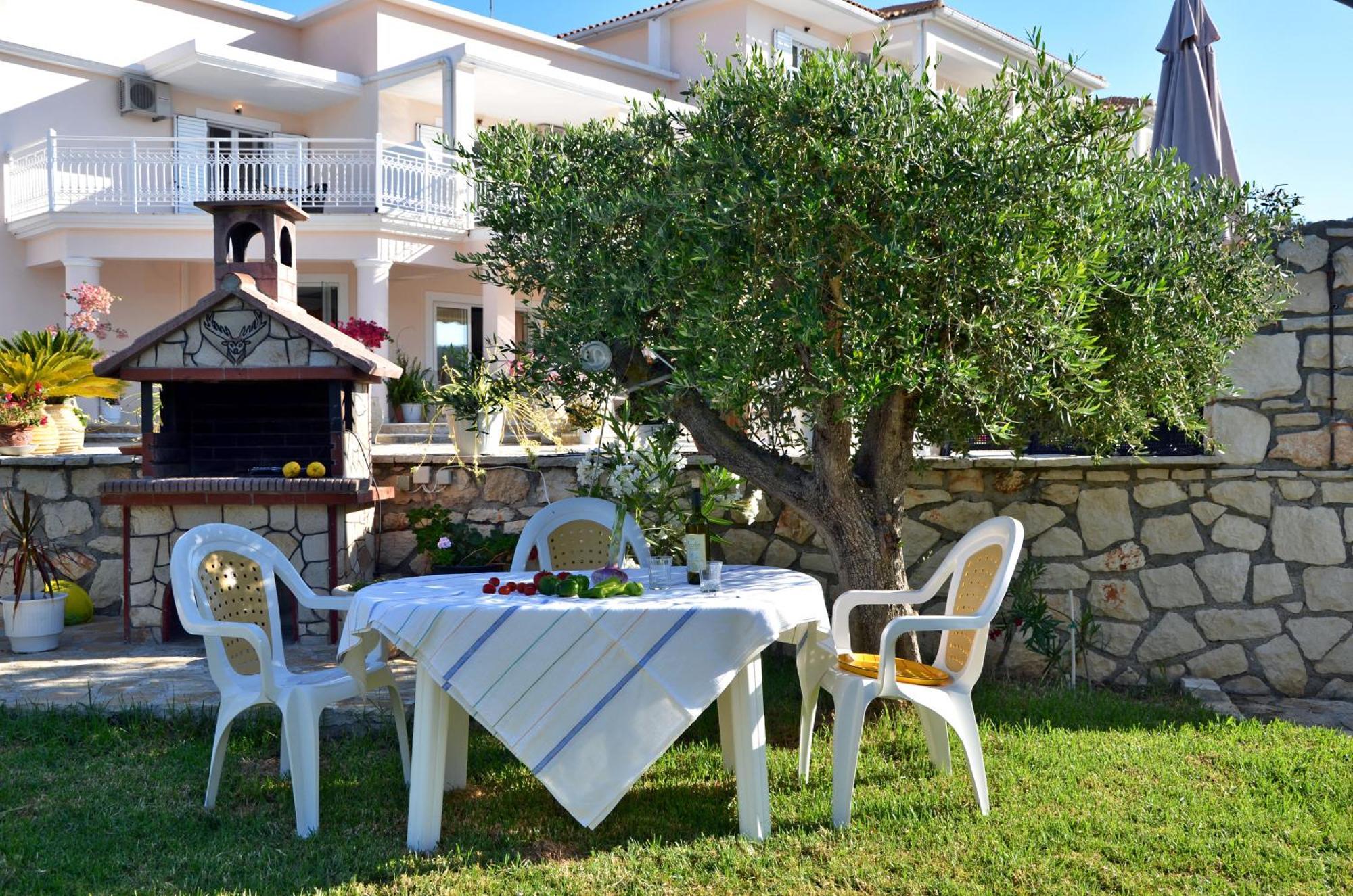 Elea Hotel Apartments And Villas Аргаси Экстерьер фото